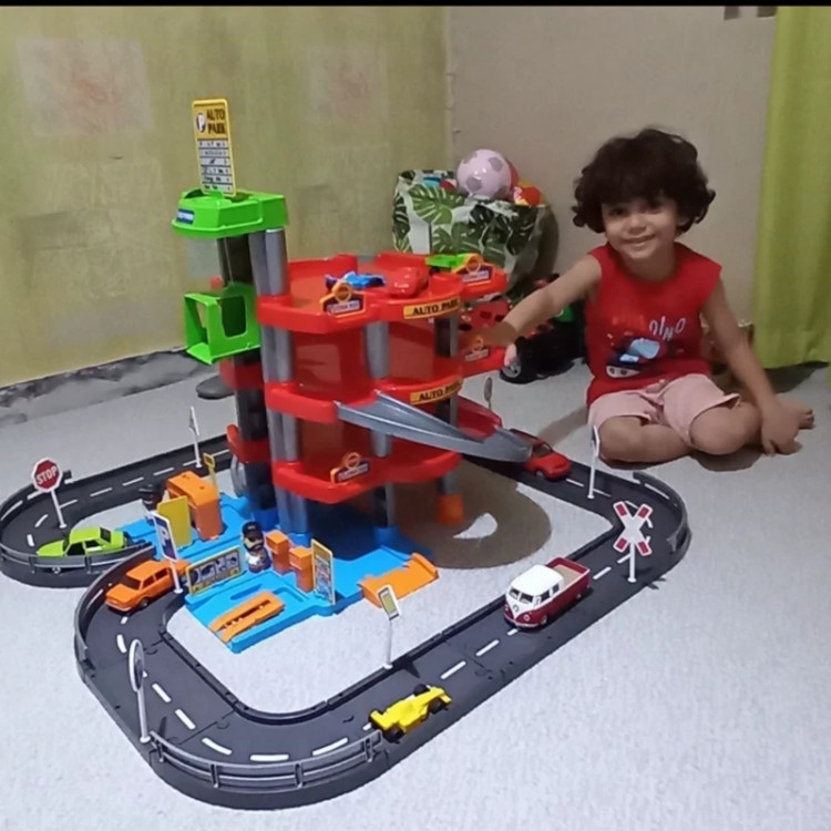 اسباب بازی پارکینگ طبقاتی